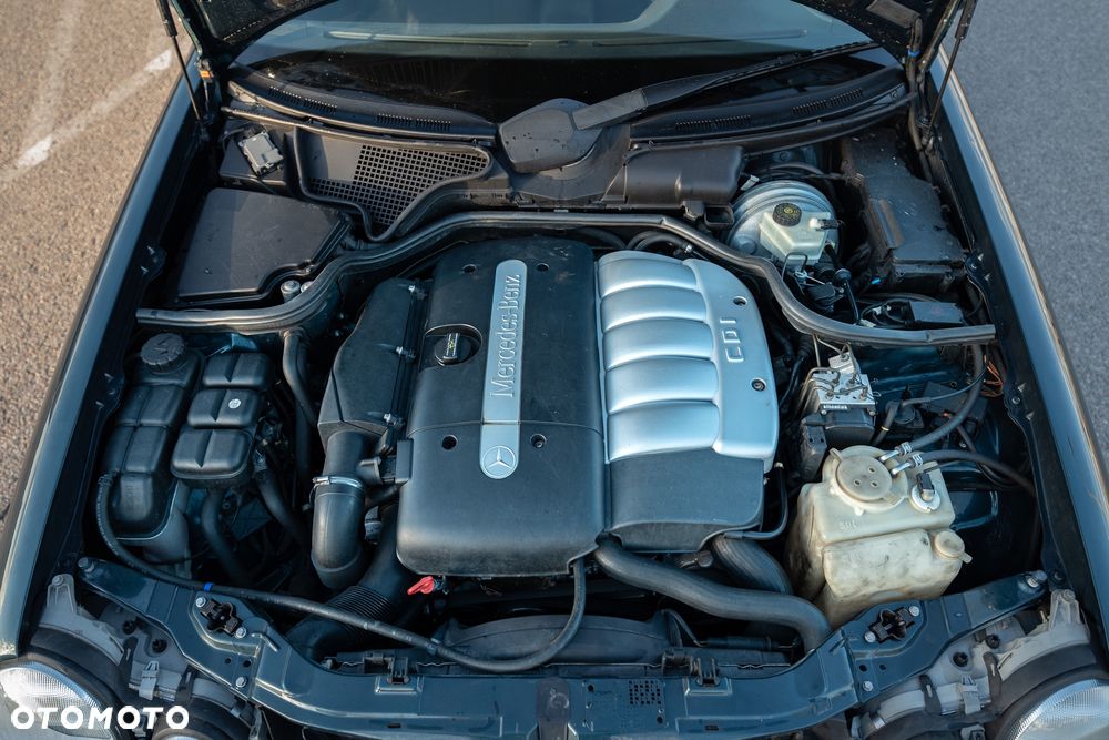 Mercedes-Benz Klasa E - 9