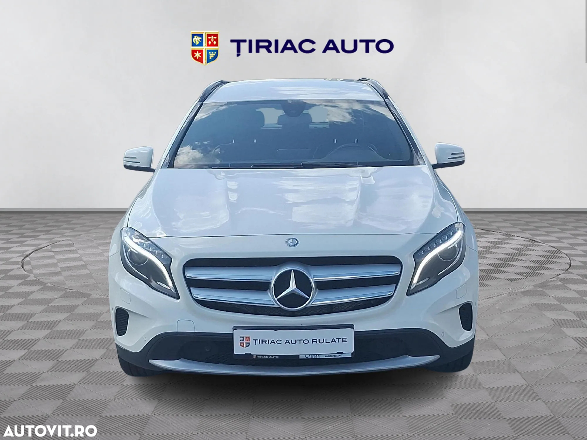 Mercedes-Benz GLA - 9