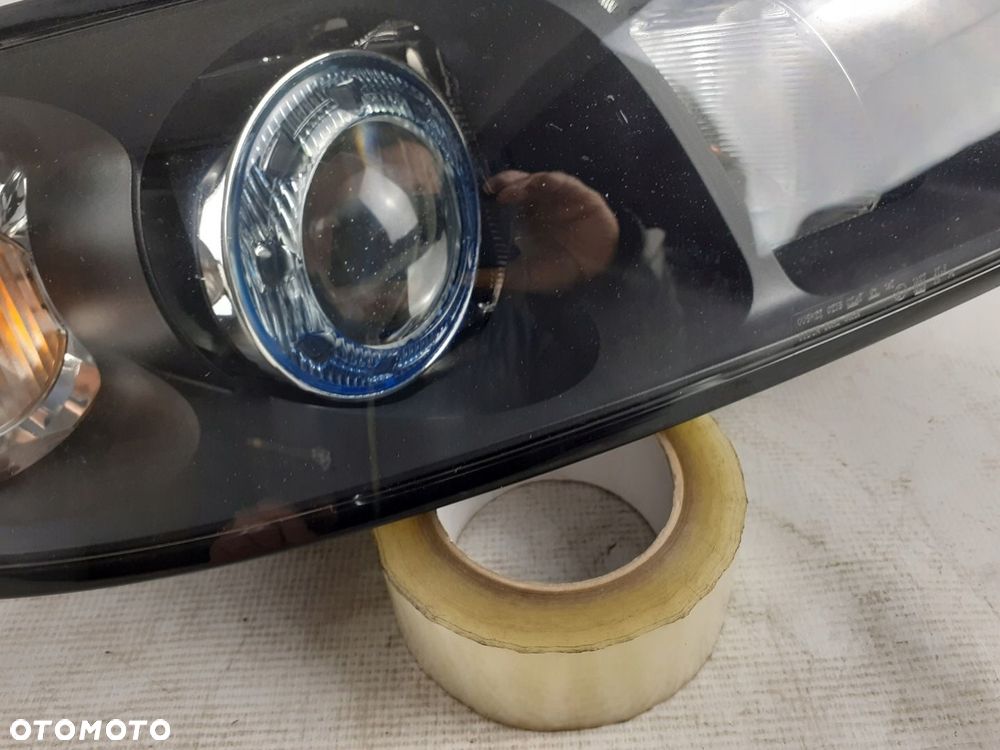 Volvo V50 S40 Lampa Prawa Xenon 04-07r.30698878. - 4