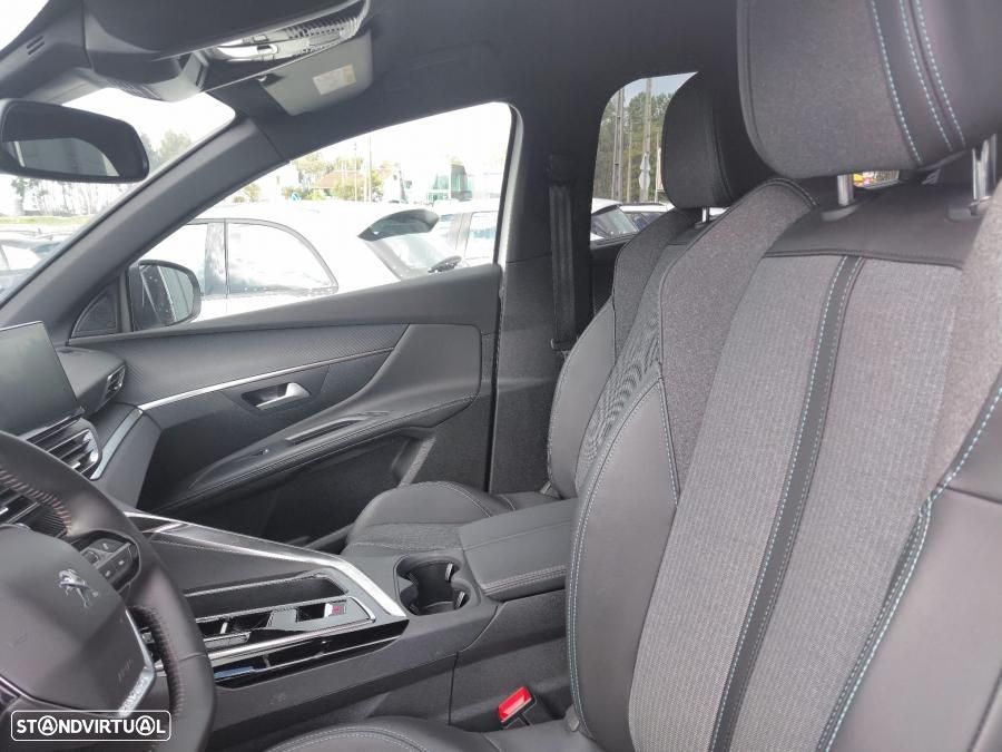 Peugeot 5008 - 8