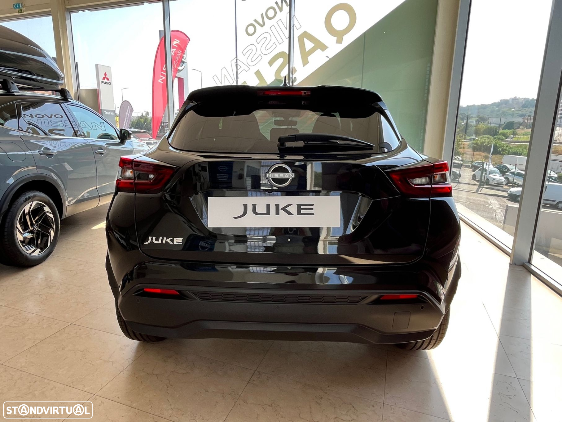 Nissan Juke 1.0 DIG-T N-Connecta Two Tone - 4