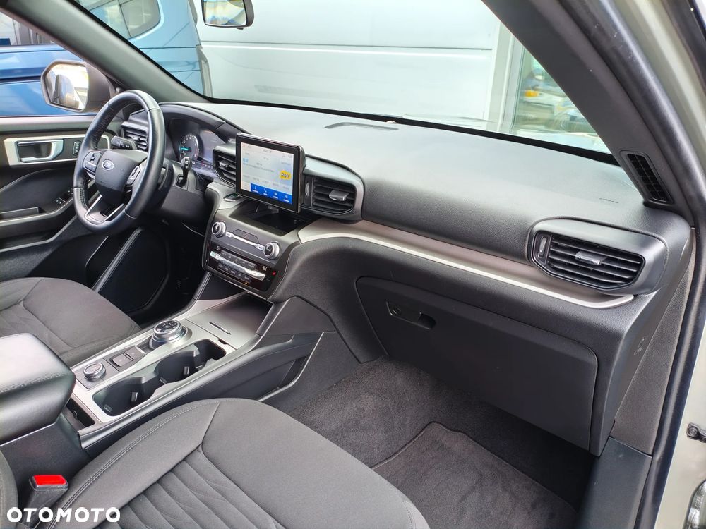 Ford Explorer - 5