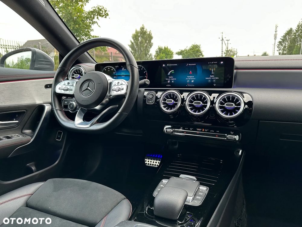 Mercedes-Benz CLA 200 AMG Line 7G-DCT - 31