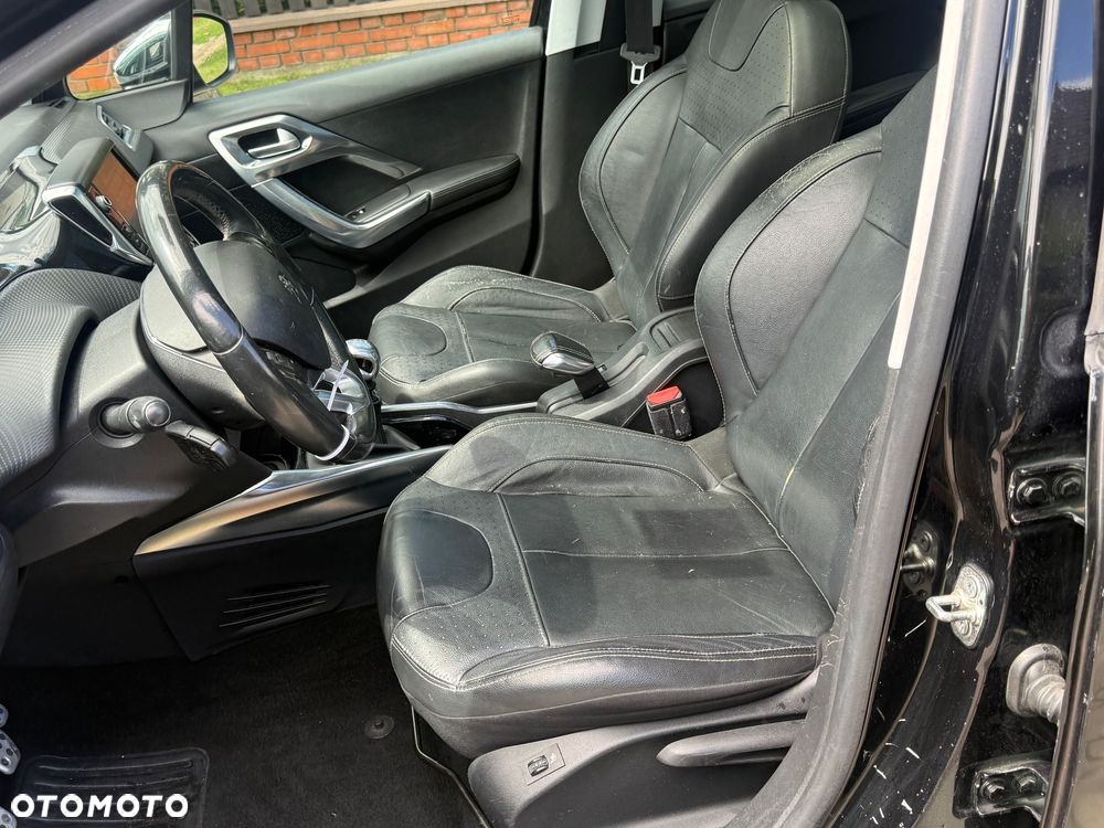 Peugeot 2008 1.6 e-HDi Allure S&S - 14
