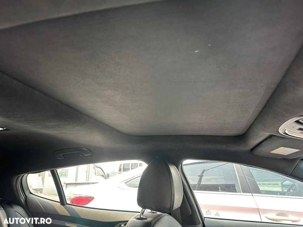 Kia Stinger 2.0 T-GDI GT Line - 16