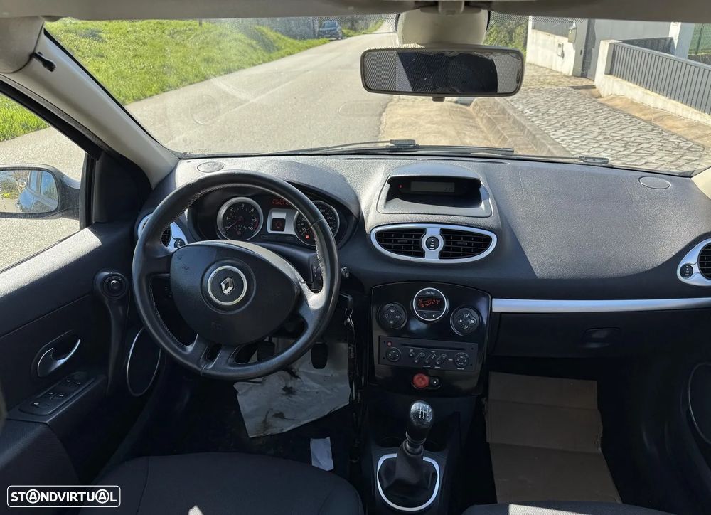 Renault Clio 1.5 dCi Confort - 8