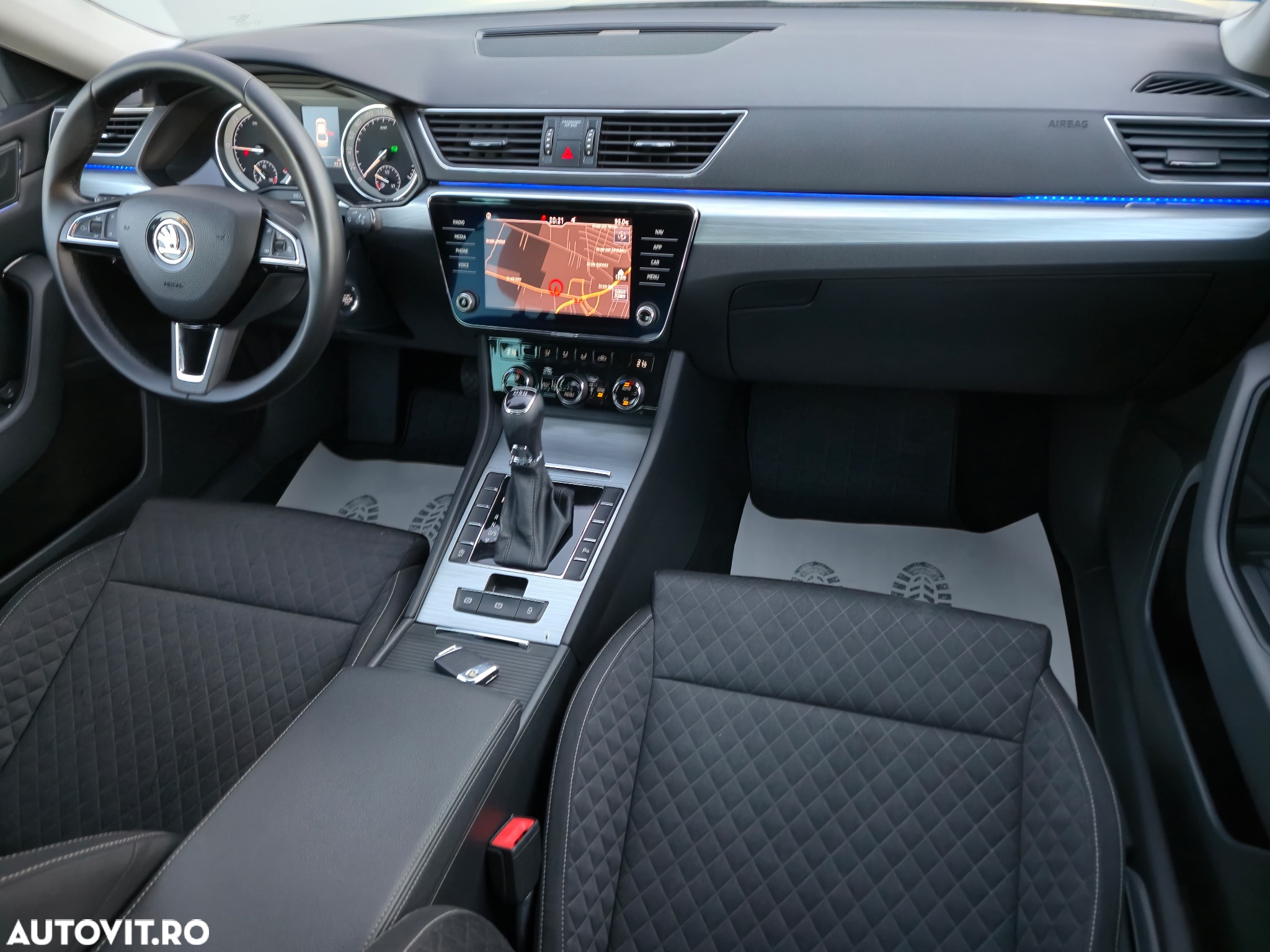 Skoda Superb 1.6 TDI DSG Style - 22