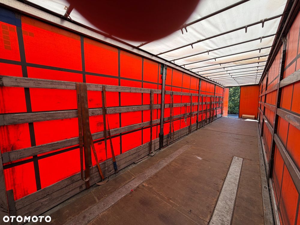 Schmitz Cargobull SCS 24/L / z Niemiec / opony 80-90% / 2 osie podnoszone - 17