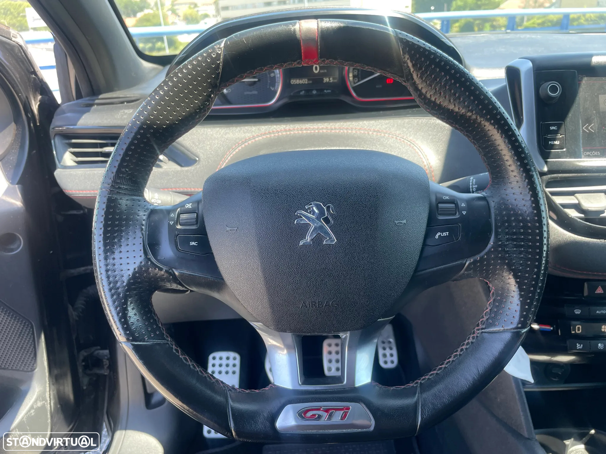 Peugeot 208 1.6 e-THP GTi - 17