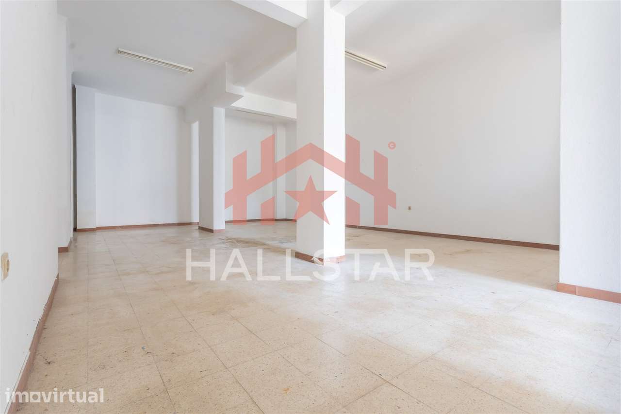 Loja / 220m² de Área Total / Quinta da Alçada - Grande imagem: 4/24