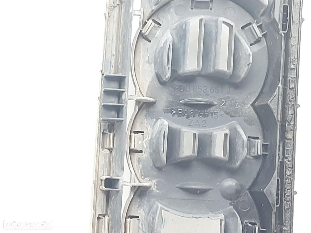 GRELHA FRONTAL AUDI A4 AVANT 1997 - 1