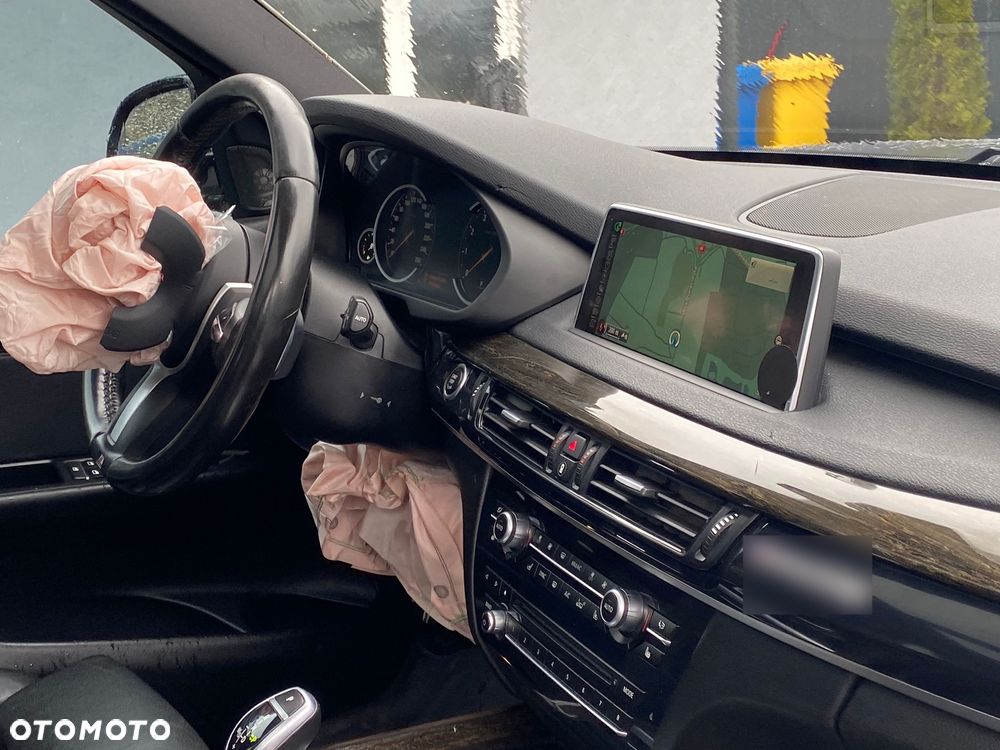 BMW X5 xDrive50i Sport-Aut - 15