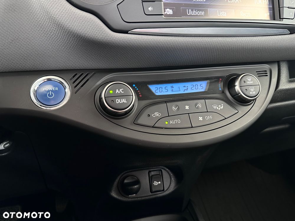 Toyota Yaris Hybrid 100 Premium EU6 - 23