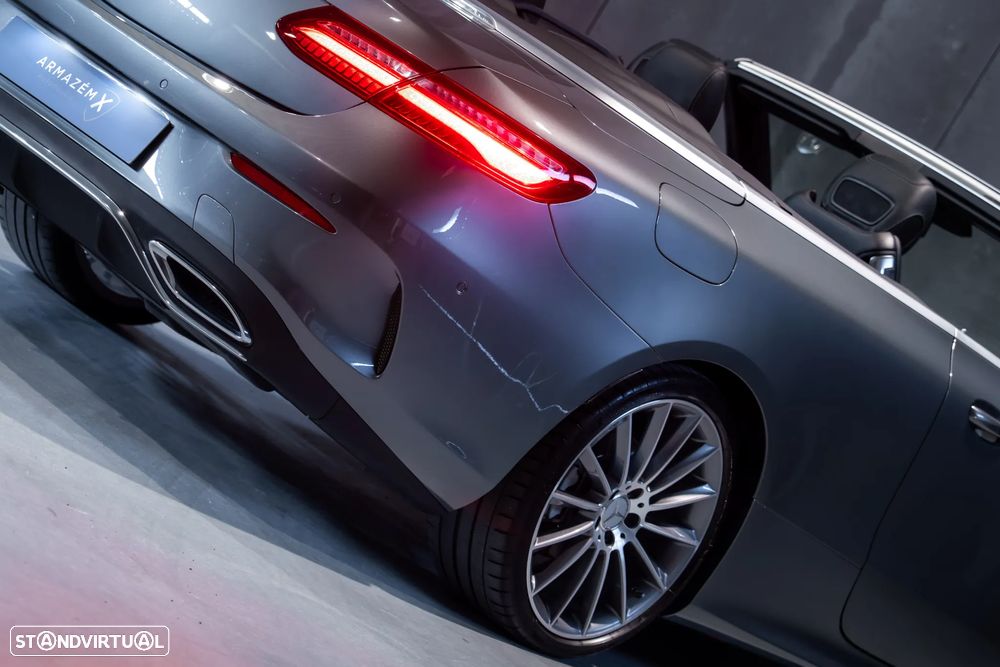 Mercedes-Benz E 300 - 6