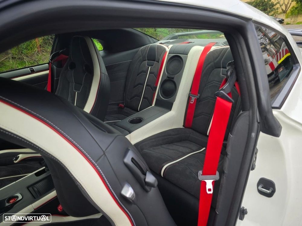 Nissan GT-R 3.8 V6 Black Edition - 8
