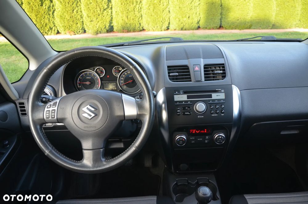 Suzuki SX4 1.6 Premium - 30