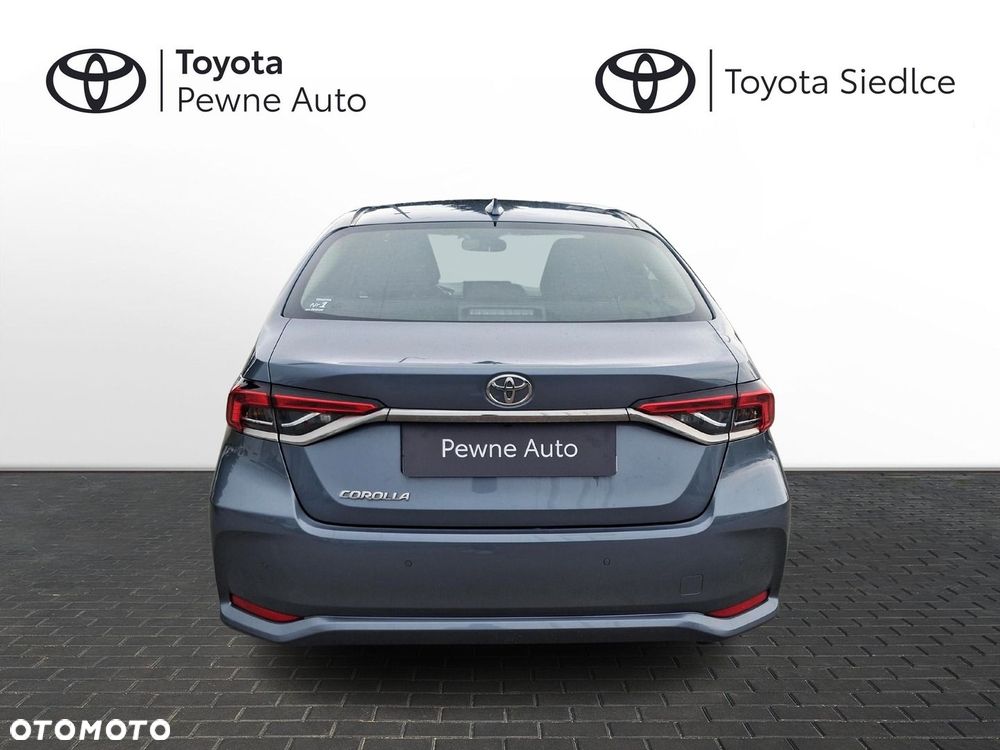 Toyota Corolla - 4