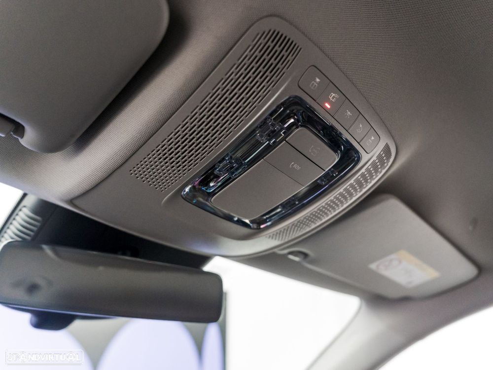 Mercedes-Benz A 250 e - 41