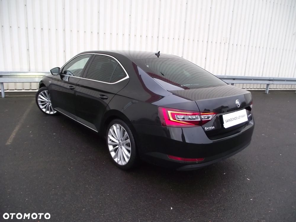 Skoda Superb 2.0 TDI L&K DSG - 10