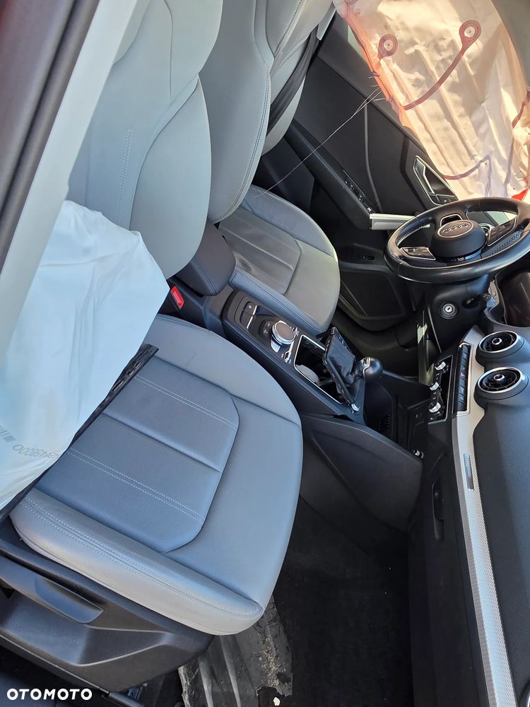 Audi Q2 2.0 TDI Quattro S tronic design - 32
