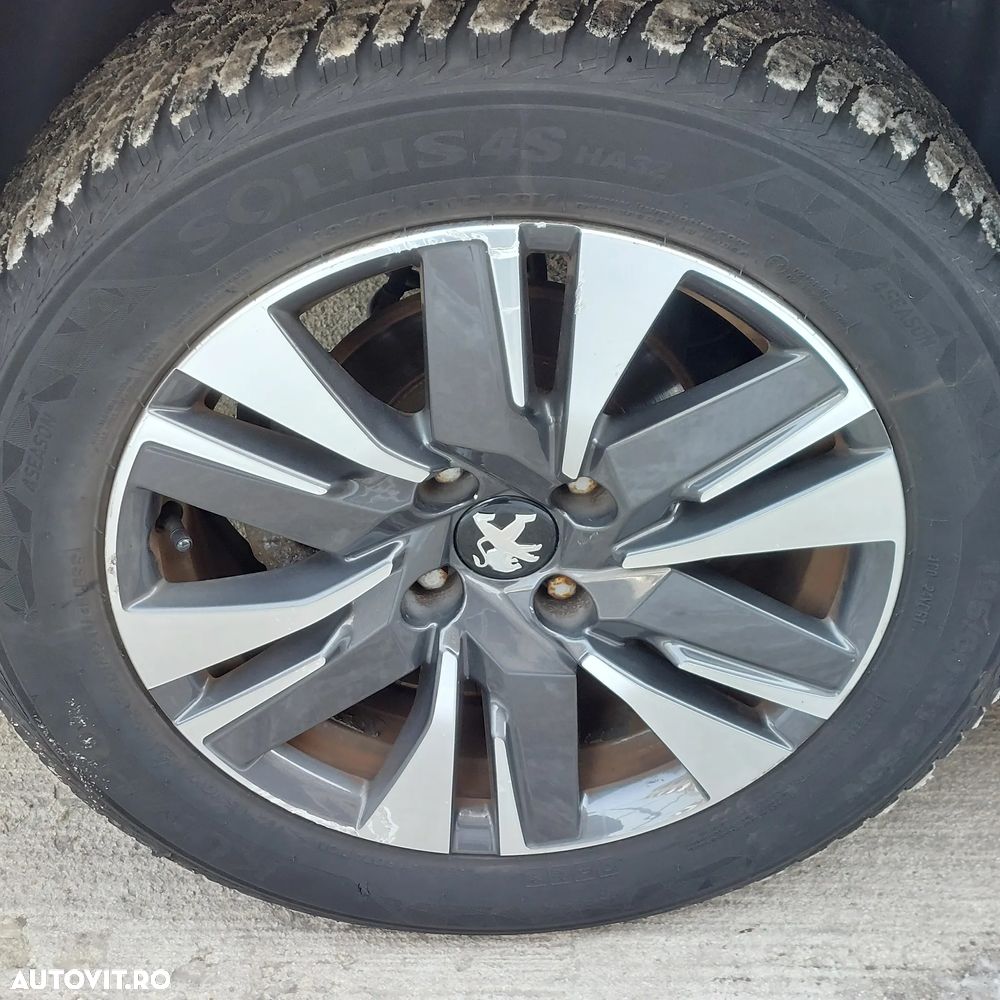 Peugeot 2008 PureTech 110 Stop&Start EAT6 Allure - 23