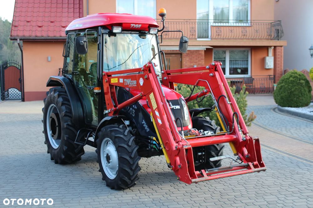 TYM T603 POLSKA AGROMA / NISKI PRZEBIEG / ŁADOWACZ CZOŁOWY / PRZEDNI TUZ / KLIMATYZACJA / 3512 / 2812 / URSUS / FARMTRAC / ARBOS / LOVOL / - 4