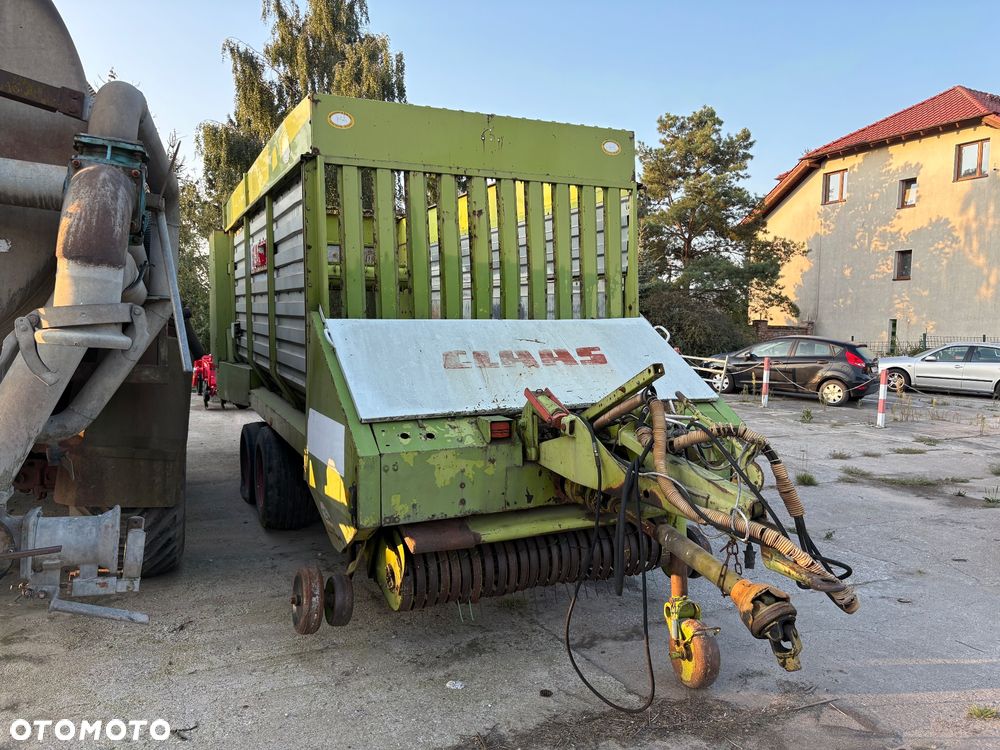 Claas Sprint 330S - 2