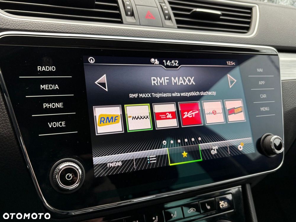 Skoda Superb 1.5 TSI Ambition DSG - 32