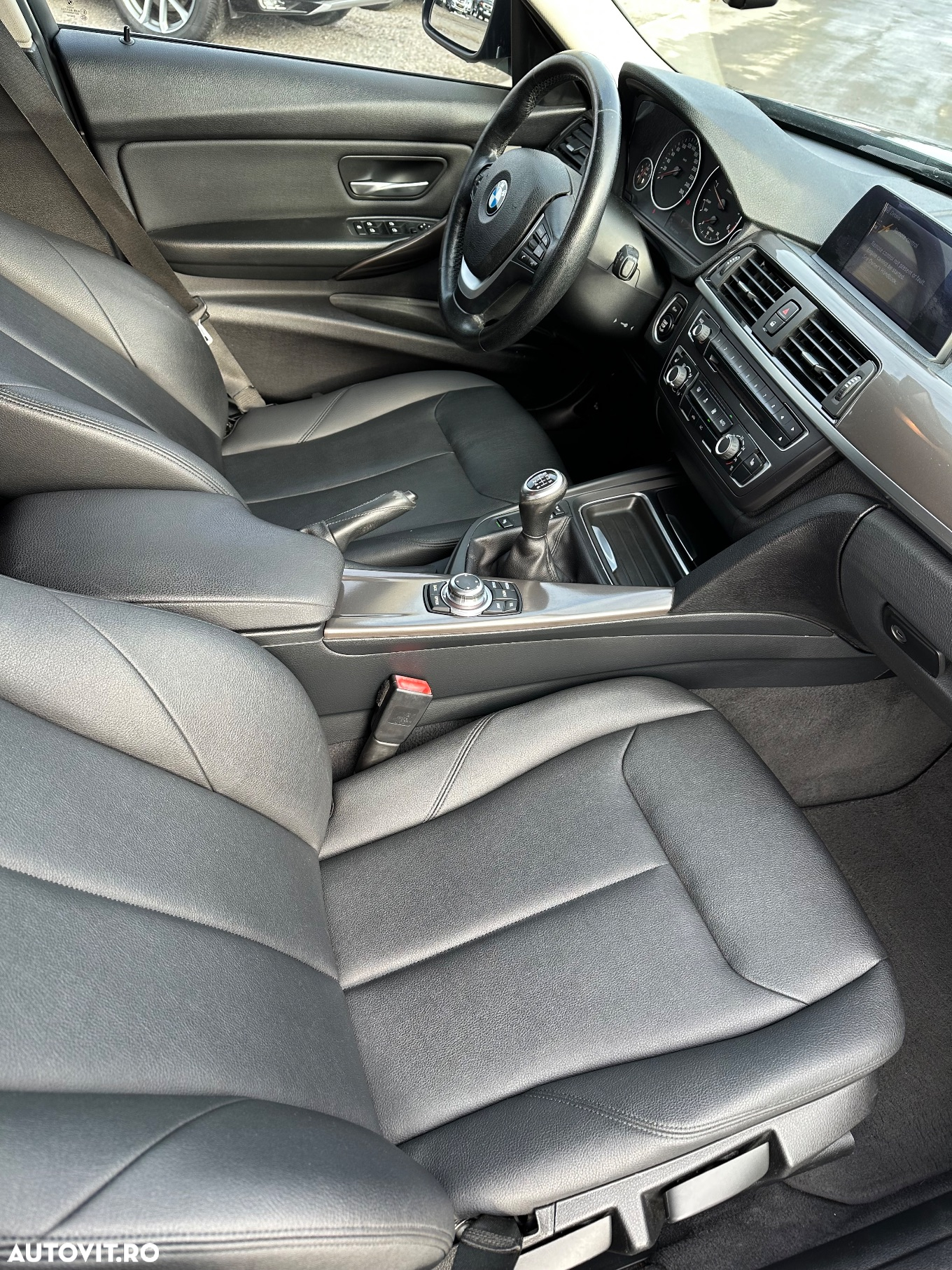 BMW Seria 3 318d - 8