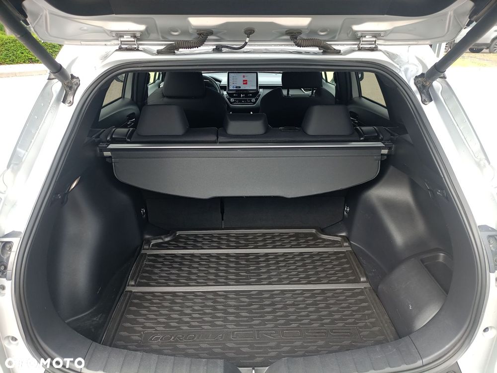 Toyota Corolla Cross - 15