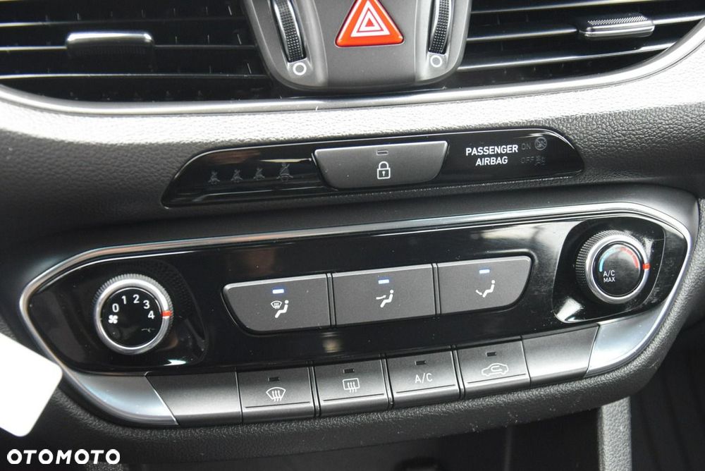 Hyundai i30 1.0 T-GDI YES - 21