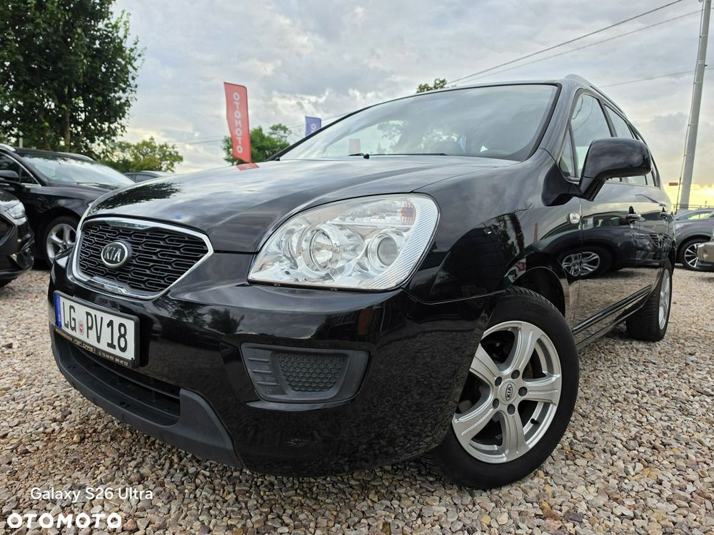 Kia Carens - 17