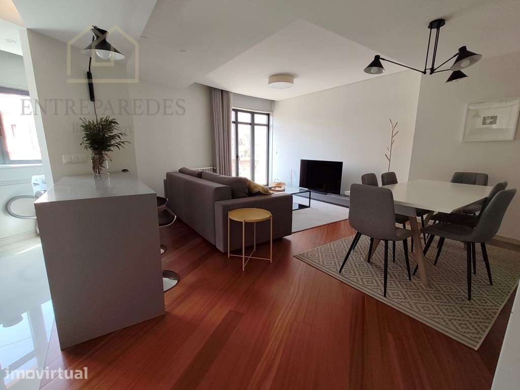 Apartamento T2 para comprar na Baixa do Porto | 70 m² | Mobilado | ... - Grande imagem: 2/23