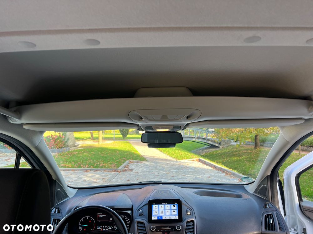 Ford Tourneo Connect Grand - 22