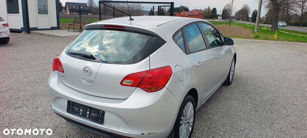 Opel Astra 1.6 Style - 11