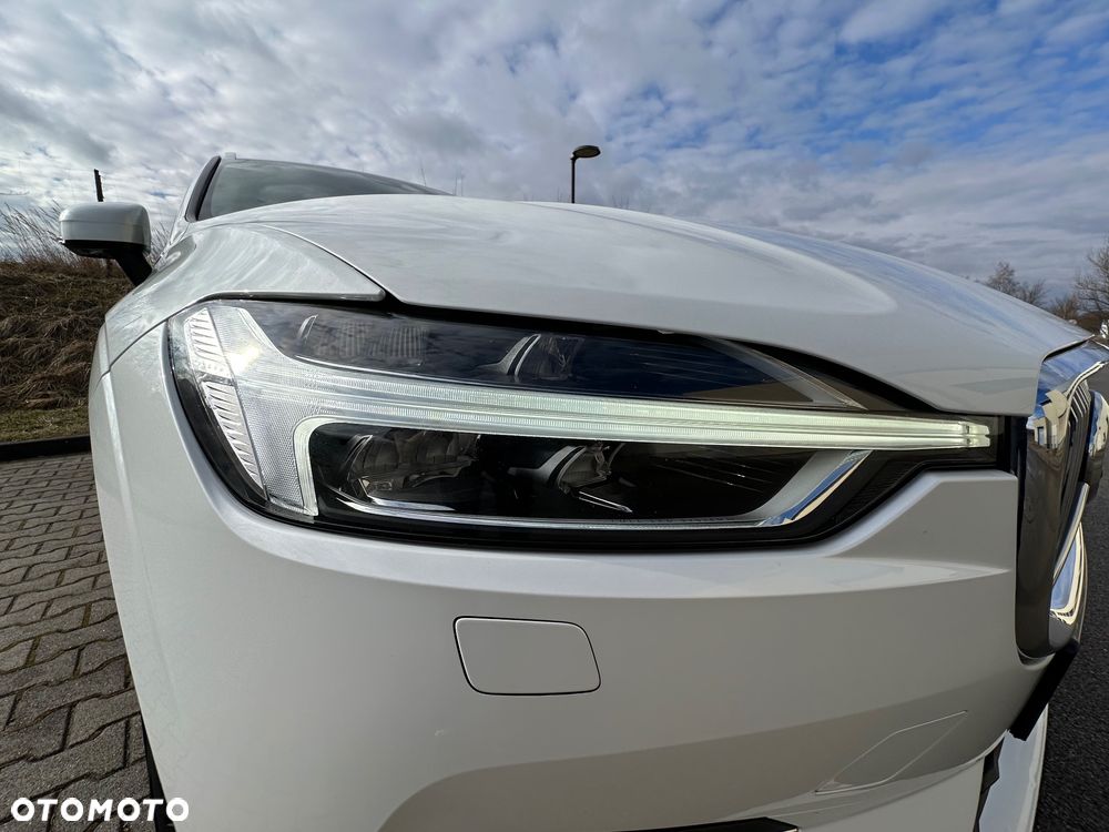 Volvo XC 60 D5 AWD Geartronic Inscription - 18