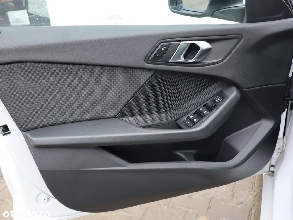 BMW Seria 1 118i Advantage - 17
