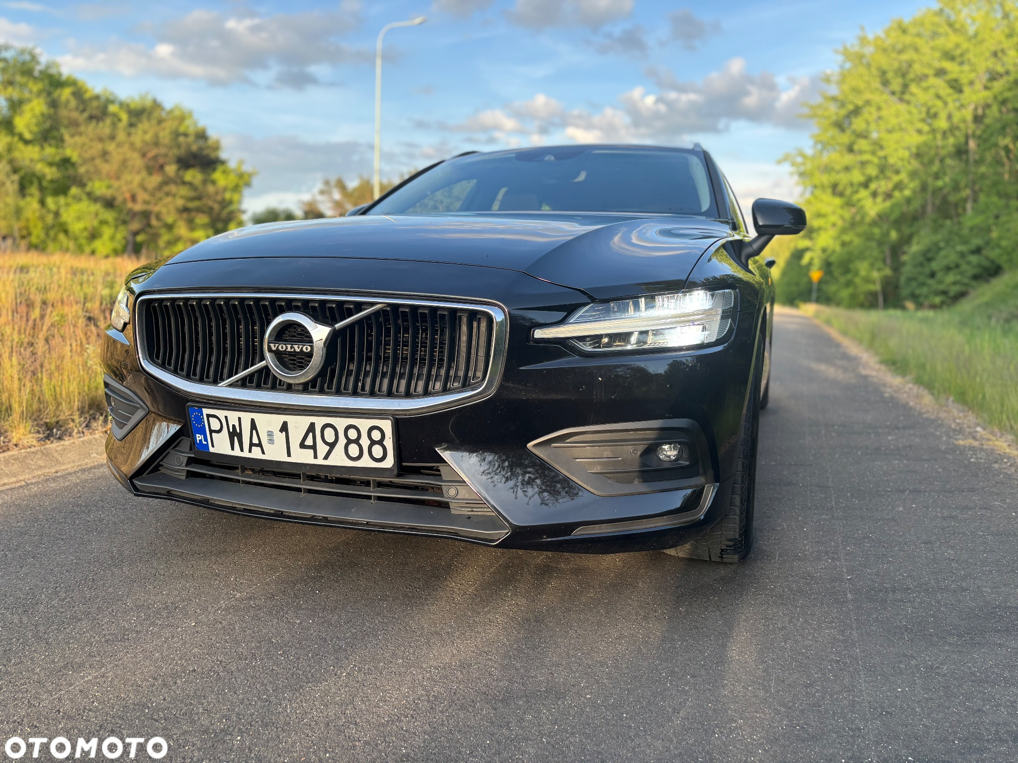 Volvo V60 B3 B Momentum Pro - 3