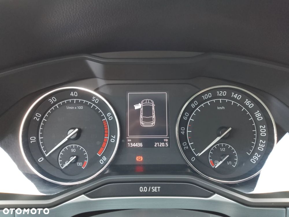 Skoda Superb 1.5 TSI Ambition - 11
