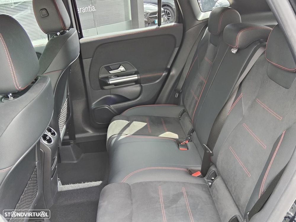 Mercedes-Benz GLA 250 e AMG Line - 14