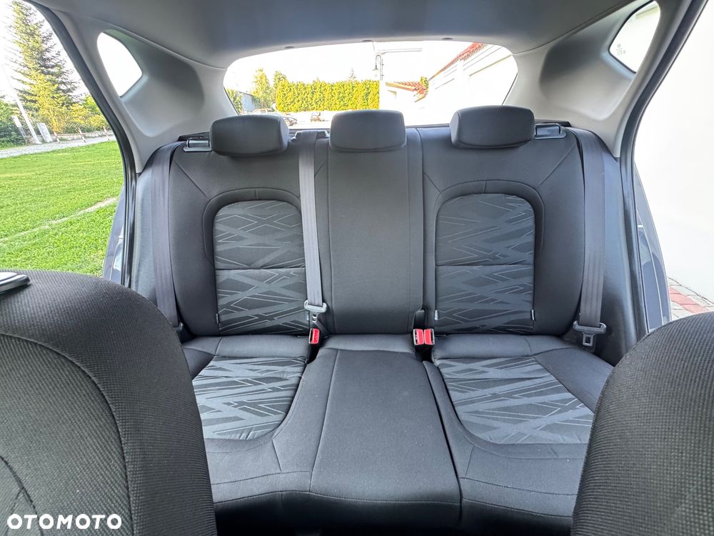 Kia Ceed - 22