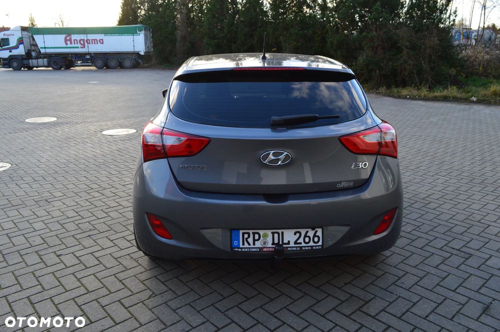 Hyundai i30 i30cw 1.4 Fifa World Cup Edition - 8