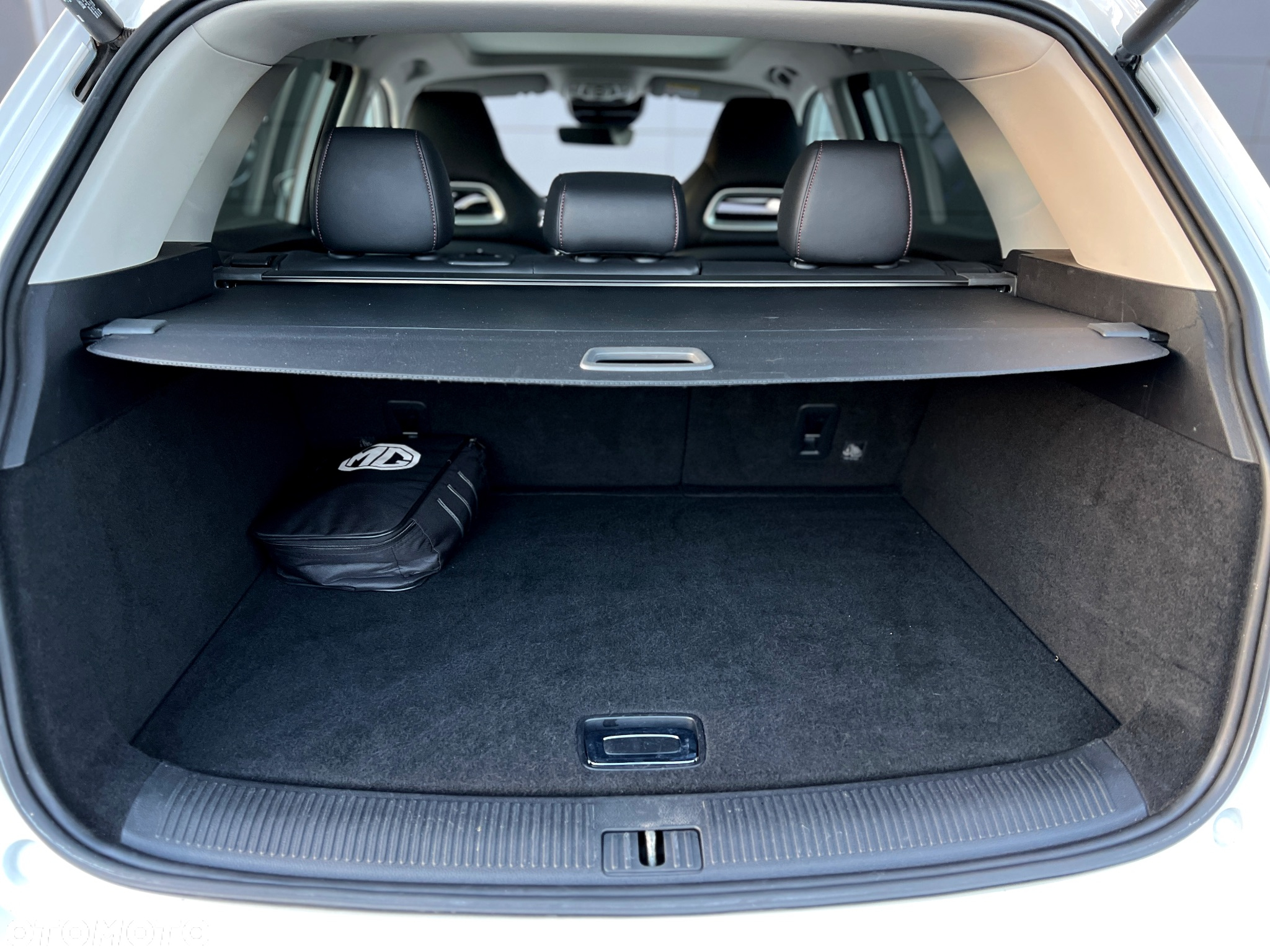 MG EHS 1.5T-GDI PHEV Luxury - 38