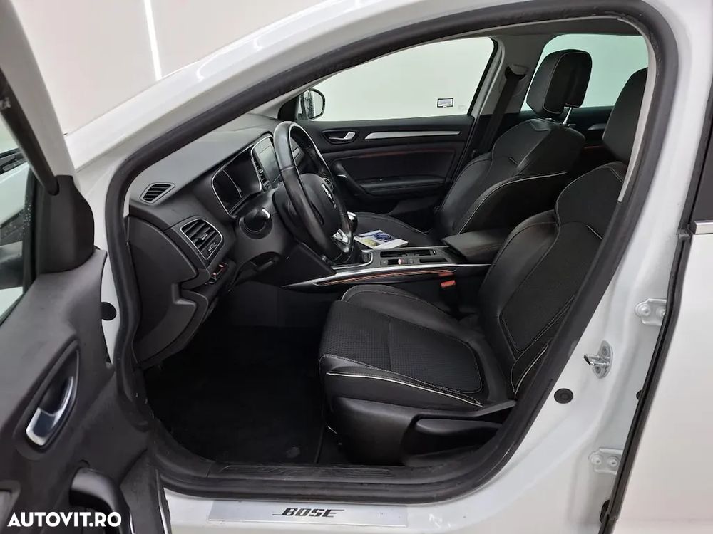 Renault Megane TCe 130 Bose Edition - 6
