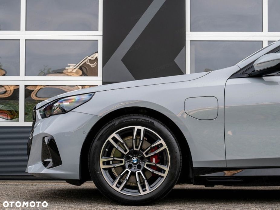 BMW Seria 5 - 12