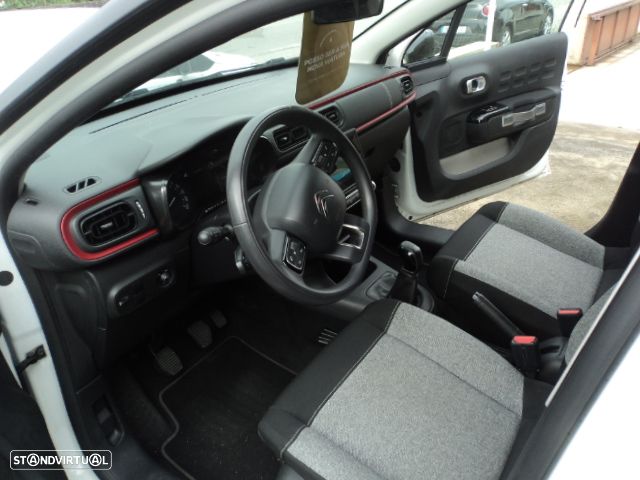 Citroën C3 1.2 PureTech Shine - 17