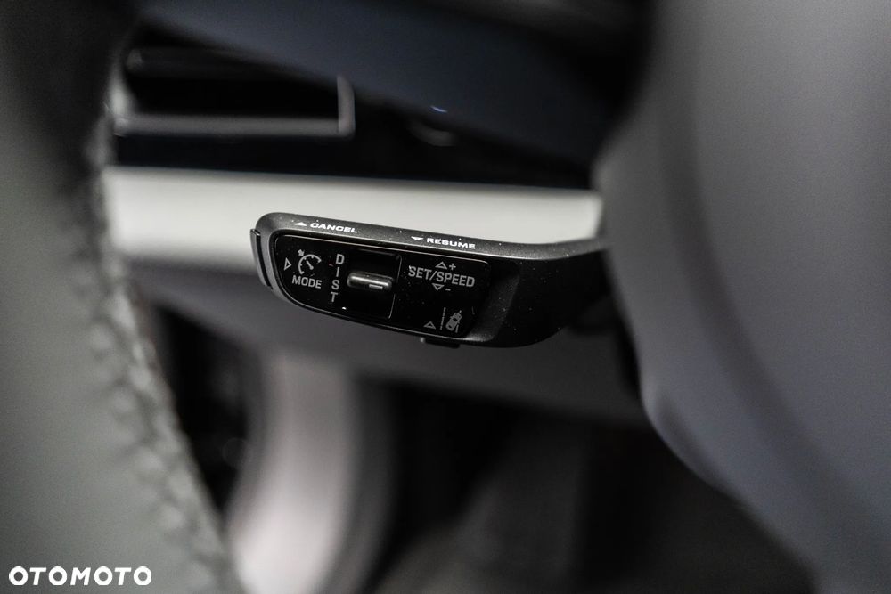 Porsche Taycan 105kWh 4S Black Edition - 25