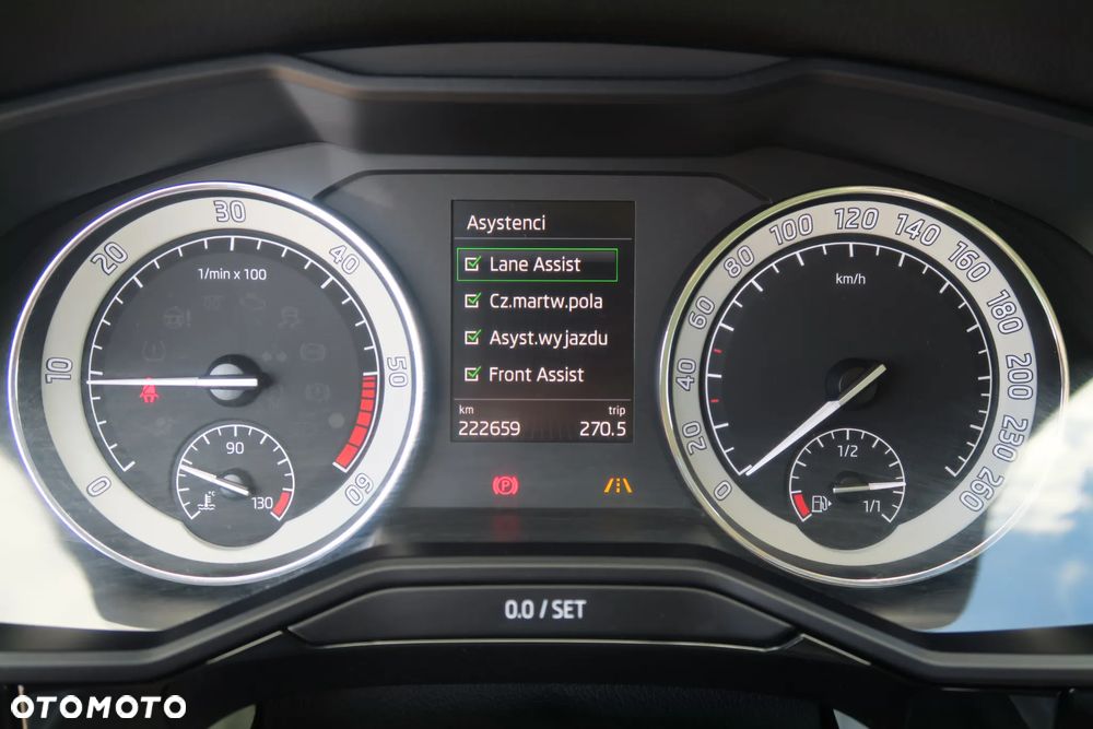 Skoda Superb 2.0 TDI L&K - 24