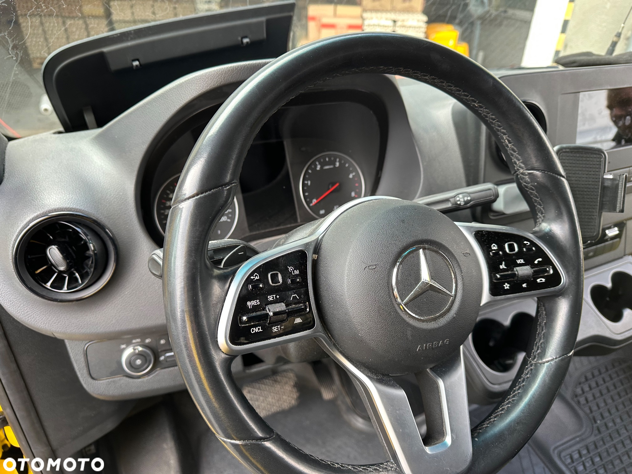 Mercedes-Benz SPRINTER - 9