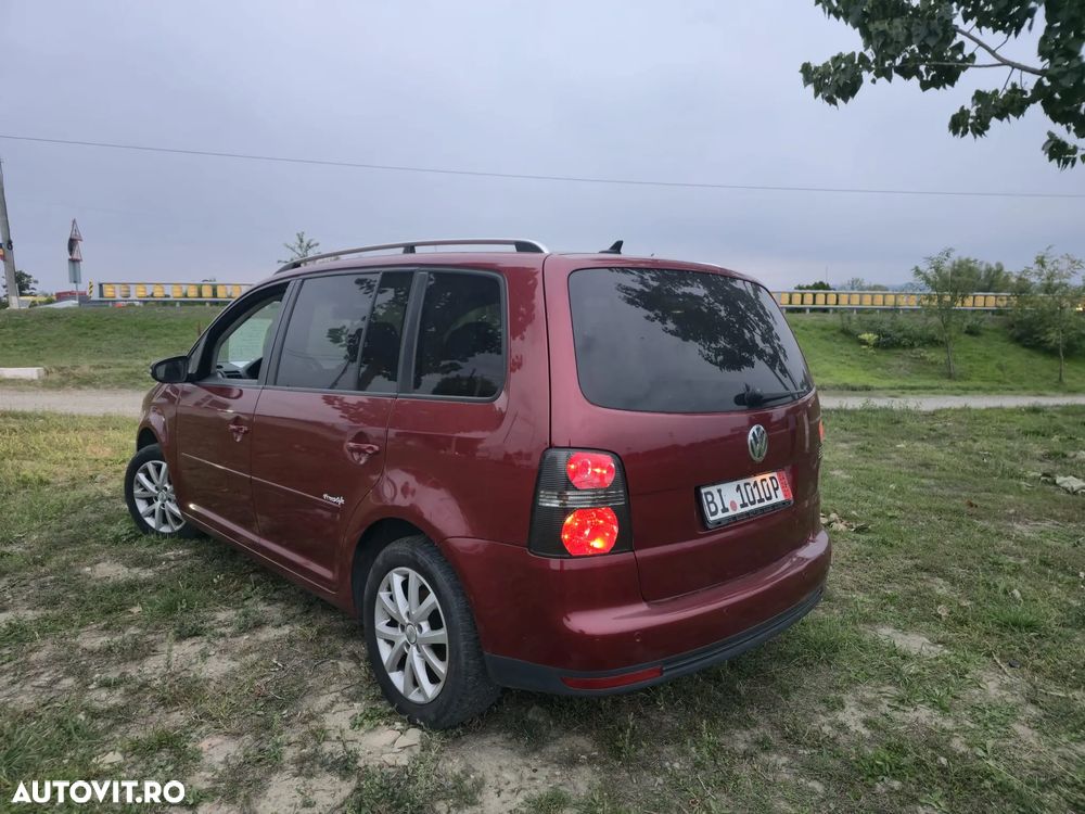 Volkswagen Touran 2.0 TDI Comfortline - 6